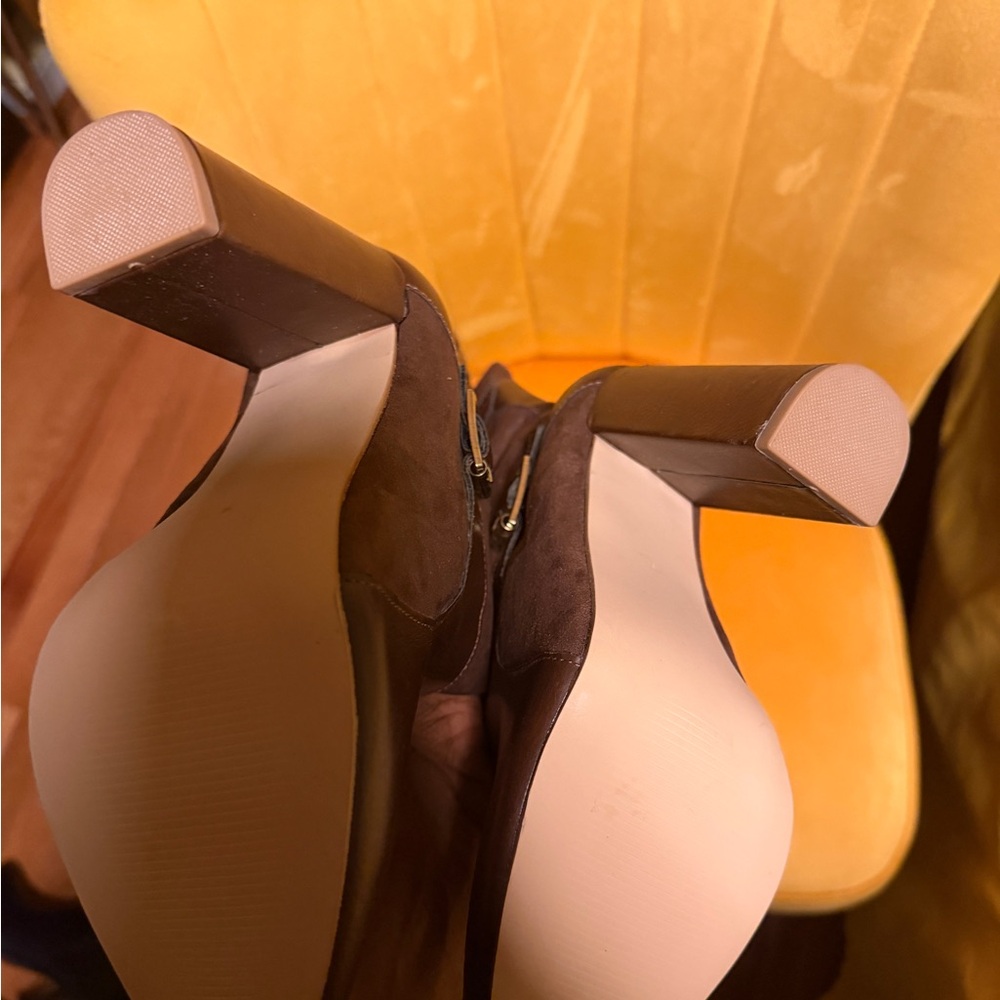 Brown Heeled Boots - Picture 6 of 6